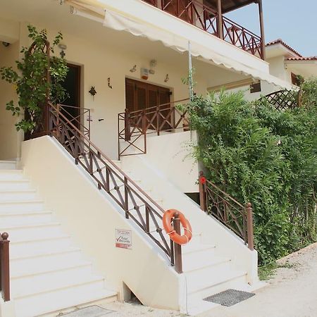 Two-Floor House Next To Sea Apartment Loutráki Exterior foto